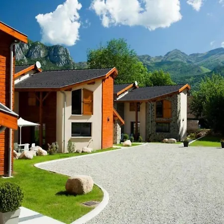 House Les Granges De Leo 1 Aston